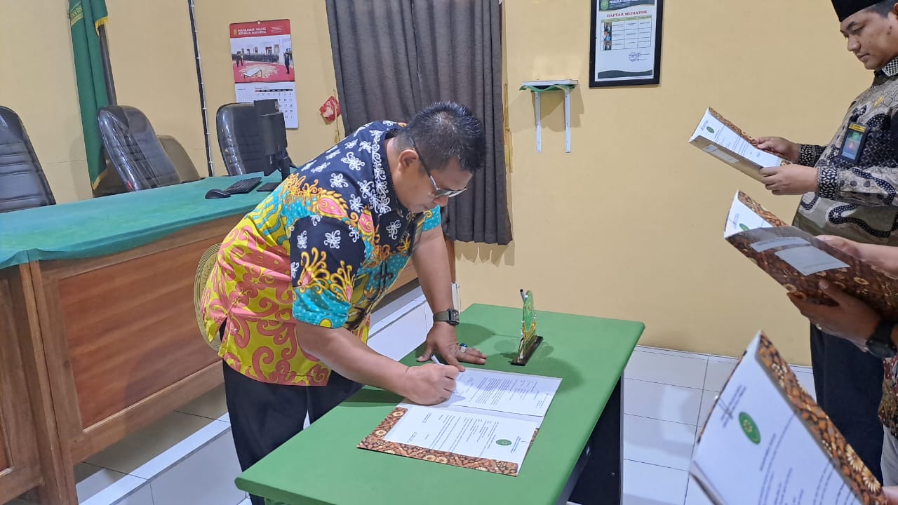 2. PENANDATANGAN PAK INTEGRITAS DAN PERJANJIAN KINERJA 2