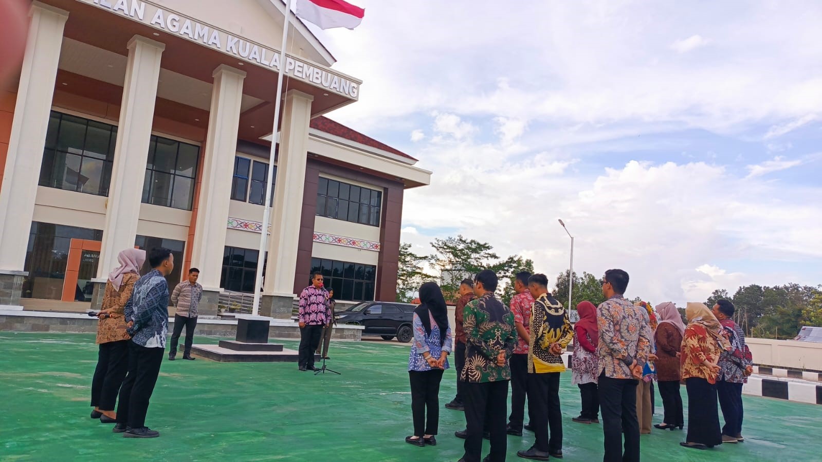Apel Jum’at Sore  “Tindaklanjuti Monev Surat Tercatat dan Persiapan Dokumentasi Pegawai”